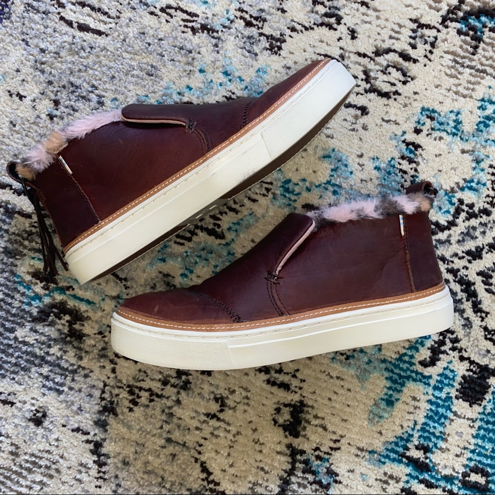 Ladies Toms kicks